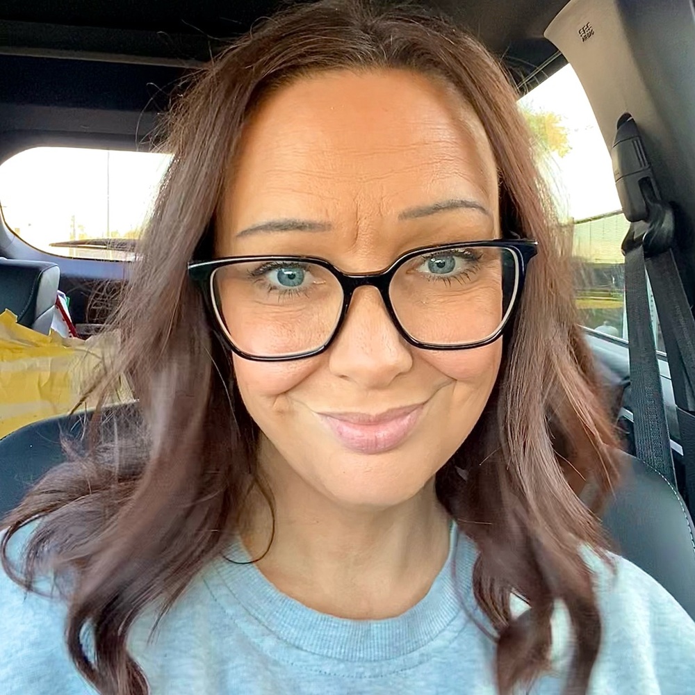 Meet your Posher, Alicia